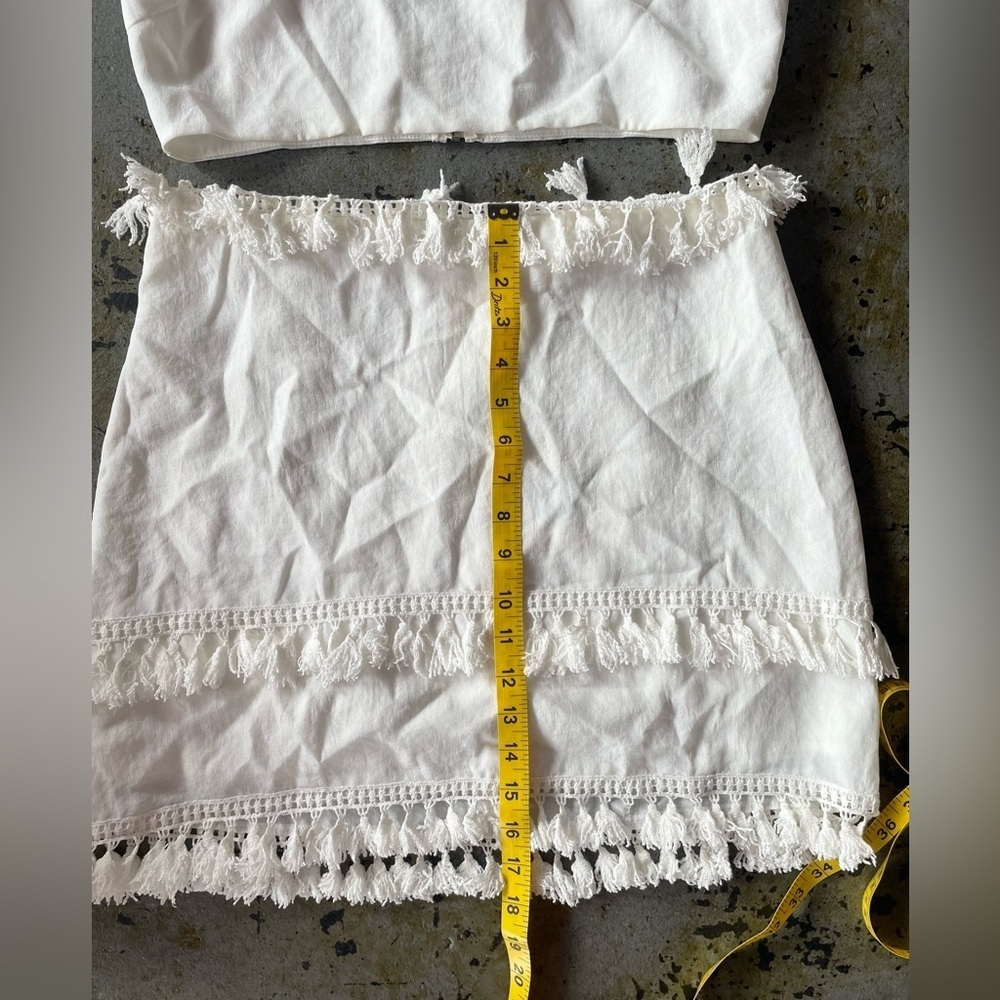 NWT Cloud Ten White Two-Piece Set Crop Top/Mini Skirt with Tassels Size Large - Picture 4 of 7